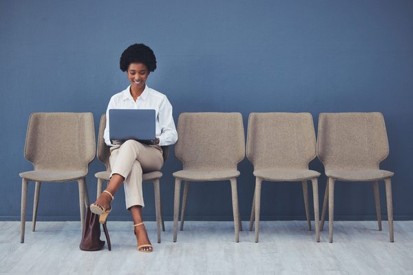 Quels sont les défis et opportunités de carrière dans la création de logiciels pour l'analyse de données environnementales ?